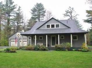 96 Tenpenny St, Freeport, ME 04032