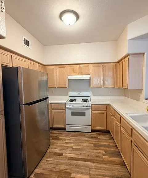 100 Harbor View Dr #0 — Photo 5