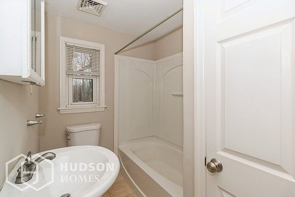 3rd image of 14 Meehan Blvd
