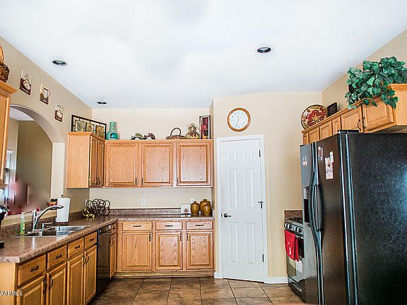 3rd image of 11340 W Greenfield Dr