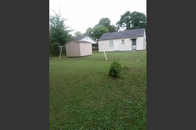 457 King Rd — Photo 5