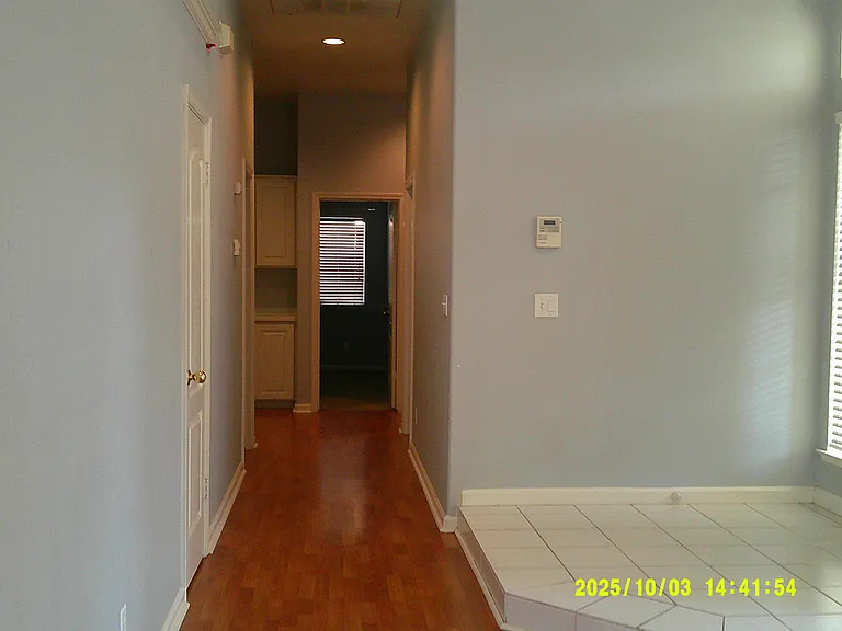 2108 E Muir Field Dr — Photo 6
