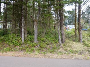 2001 NW Viewridge Dr, Waldport, OR 97394