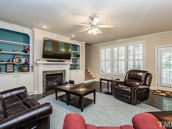 5th image of 108 Townsend Dr