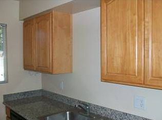 1069 Mohr Ln APT D, Concord, CA 94518
