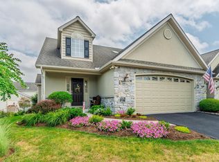 1332 Willow Creek Dr, Mount Joy, PA 17552