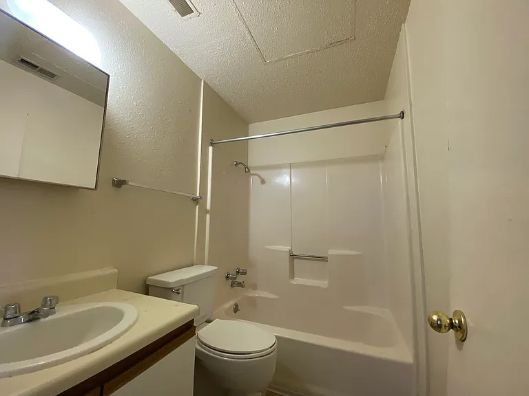 City View Lofts — Photo 11