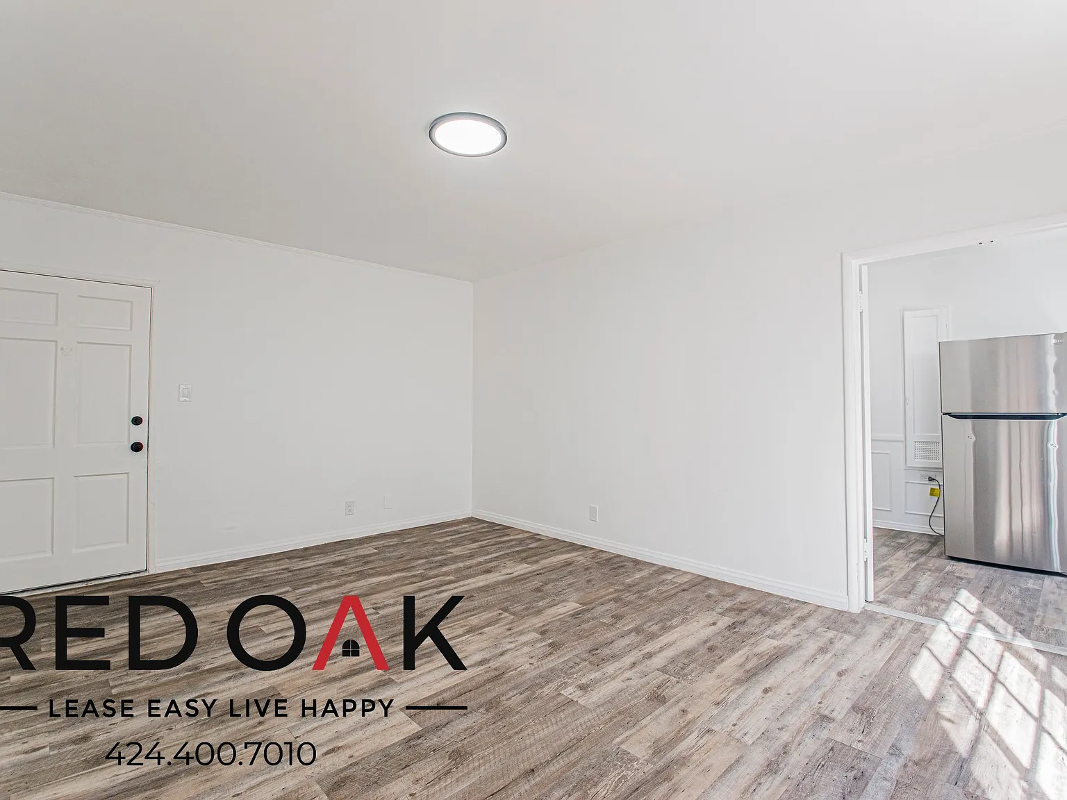 Cozy Studio with Stainless Steel Appliances and Hardwood-Style Floors ~ Near Pico-Union! — Photo 2