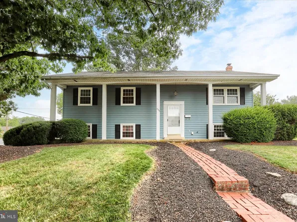 434 N Holly St, Elizabethtown, PA 17022