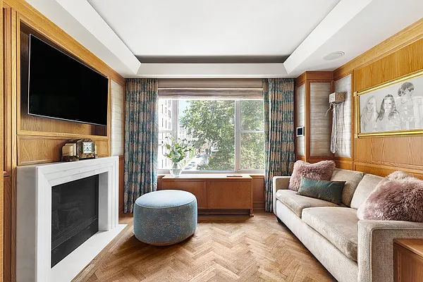 Sold by Compass | media 12