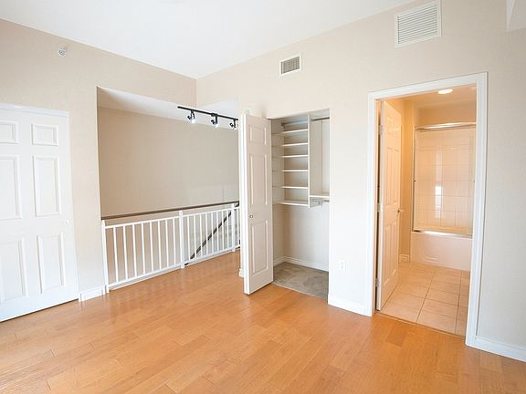 3rd image of 1240 India St Unit 113
