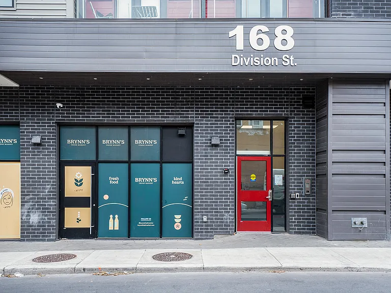 168 Division St — Photo 35