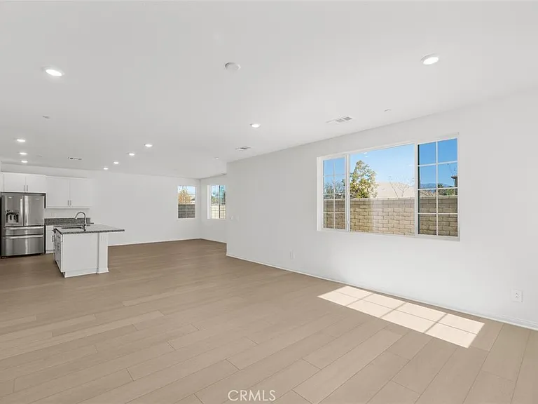 1758 Ace St — Photo 2