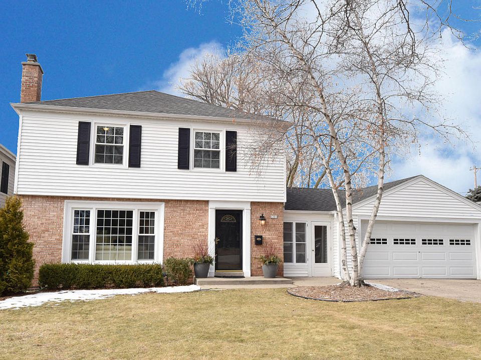 1st image of 6201 N Lake Dr