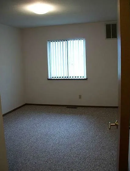 300 S Miller Dr #300 — Photo 8