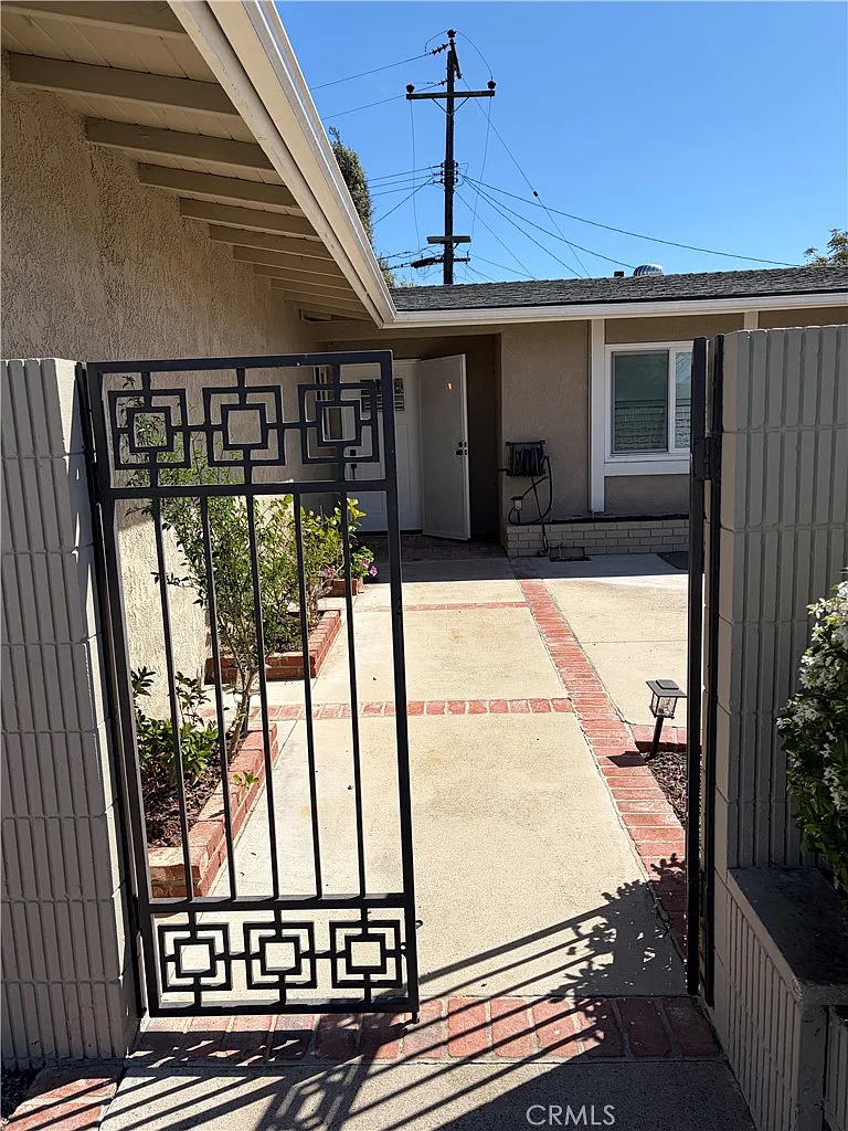3 bed, 1245 sqft, $4,500 — Photo 2