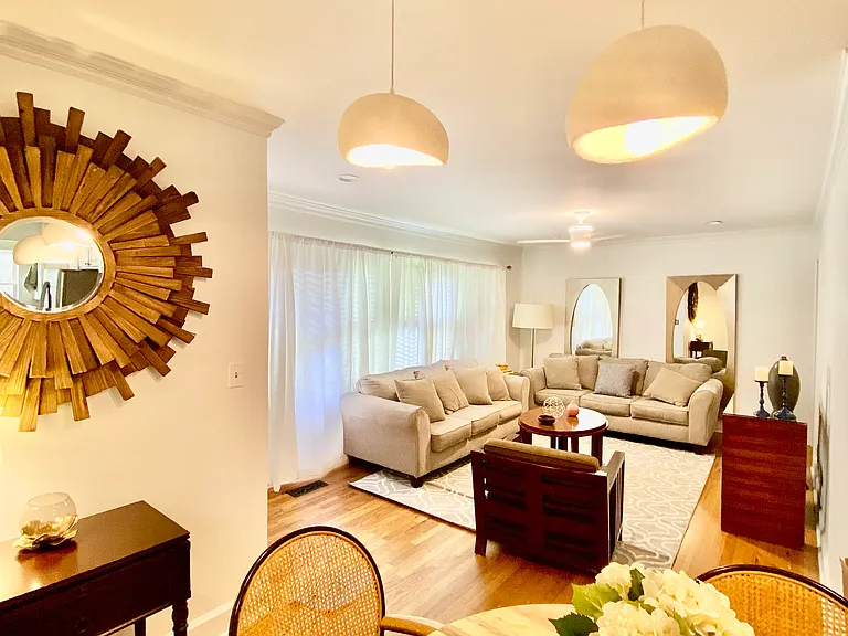 1217 Sunset Ave — Photo 4