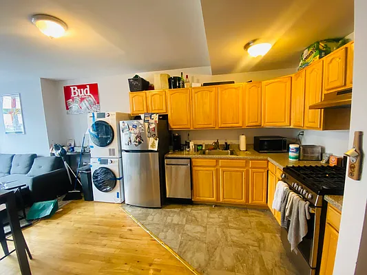 Rented by Oxford Property Group | media 11