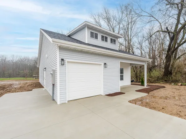 723 Victory Ln #32, Cassopolis, MI 49031