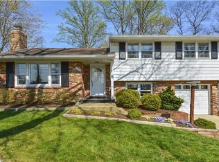 5339 Ravensworth Rd, Springfield, VA 22151