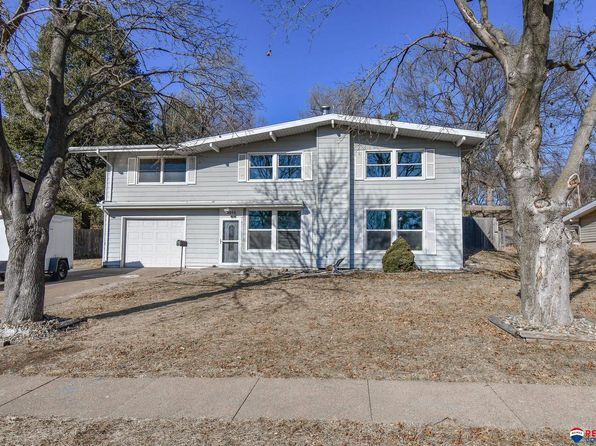 8072 Grand Ave, Omaha, NE 68134