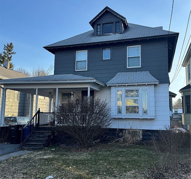 1st image of 217 Sedgwick St