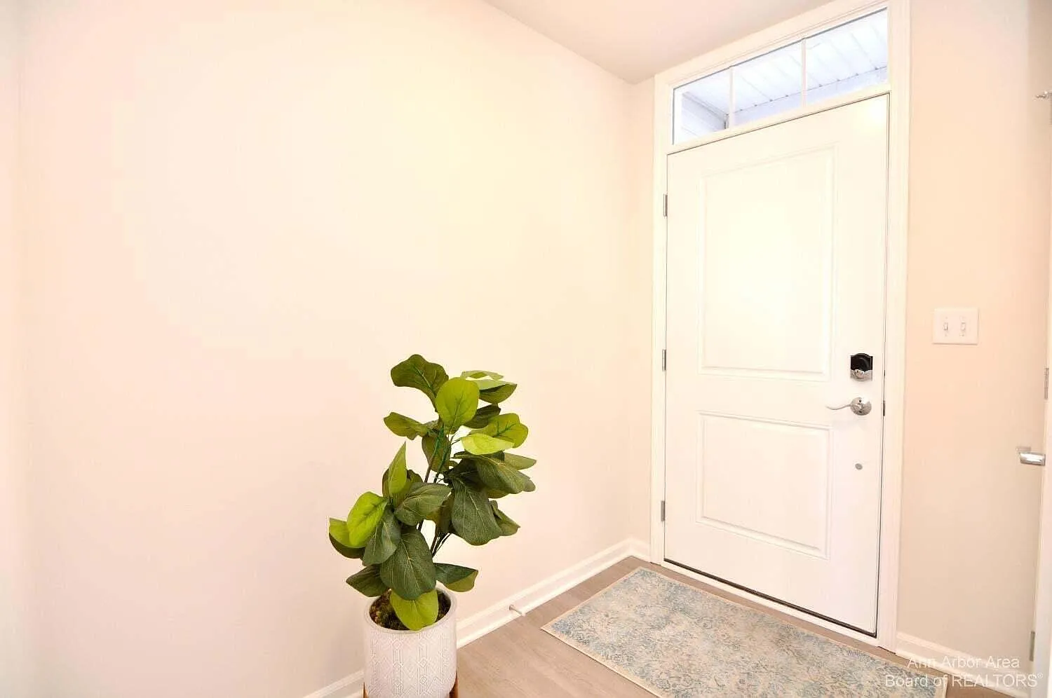 3 bed, 2.5 bath, 1910 sqft, $2,750 — Photo 3