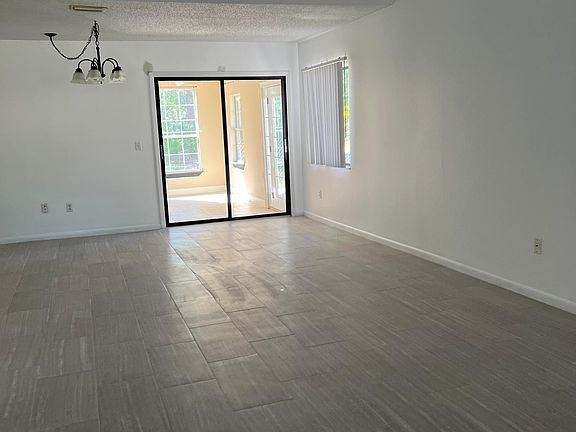 5th image of 2 White Haven Ln