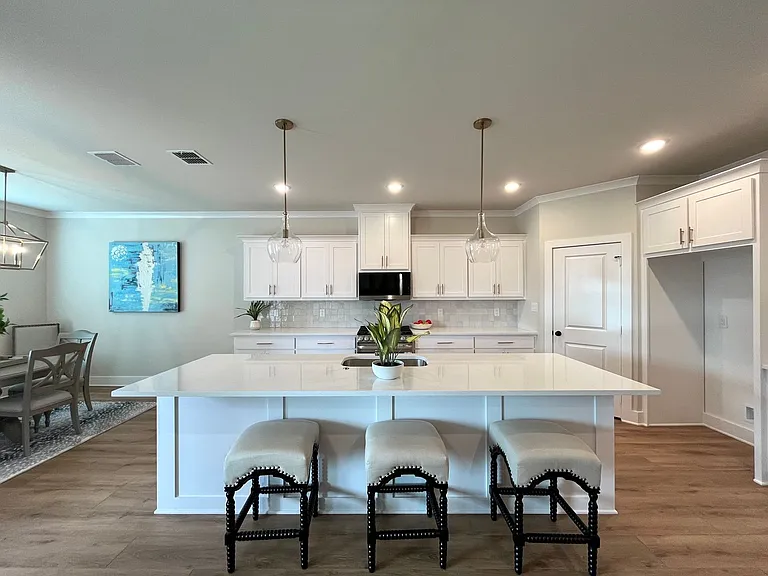 7123 Alexander Dr — Photo 14