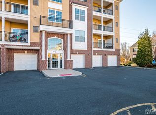536 Doral Ct, Piscataway, NJ 08854