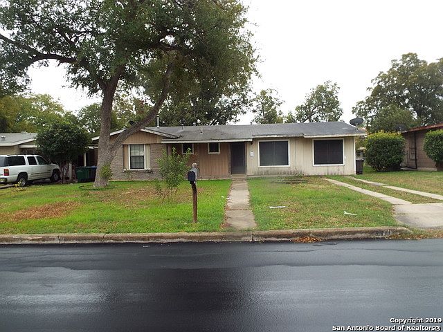 1st image of 610 Saipan Pl