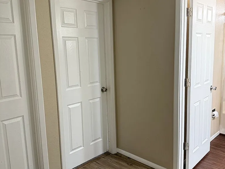 602 Mercury Ave — Photo 10