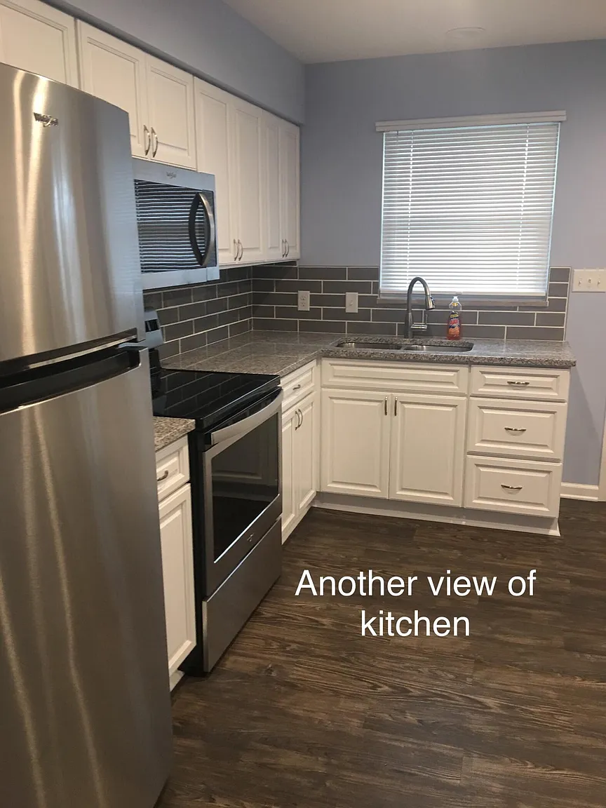 85 Orchard Heights St photo 1