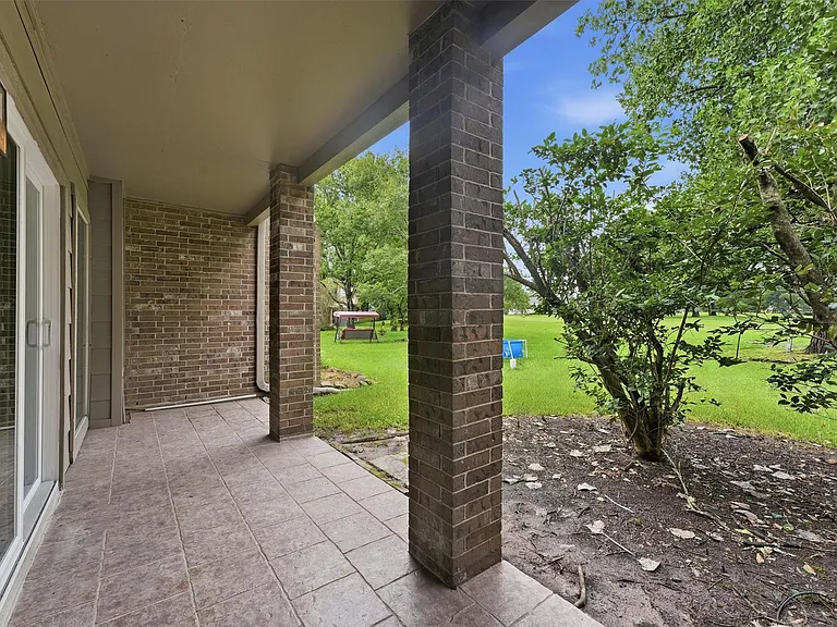 8001 Rebawood Dr — Photo 20