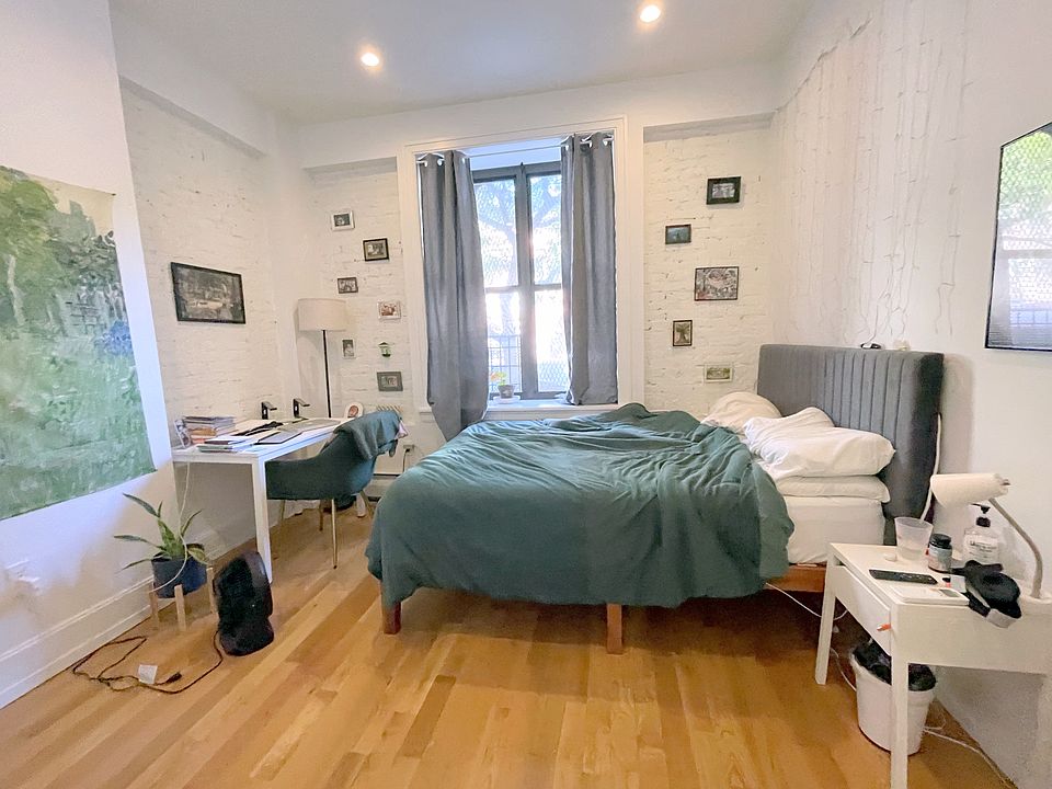 1st image of 360 W 116th St #1A