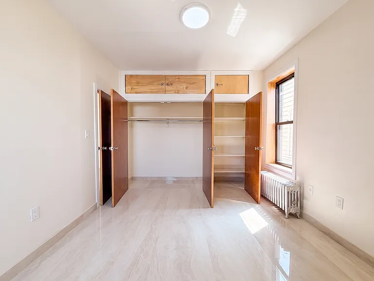 1602 E 43rd St #24 — Photo 6