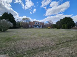 545 Riverbluff Dr, Summerville, GA 30747
