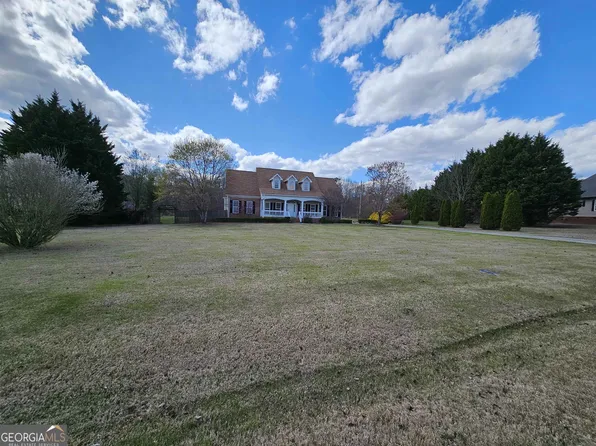 545 Riverbluff Dr, Summerville, GA 30747