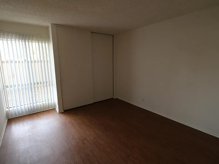 726 E Workman St — Photo 10