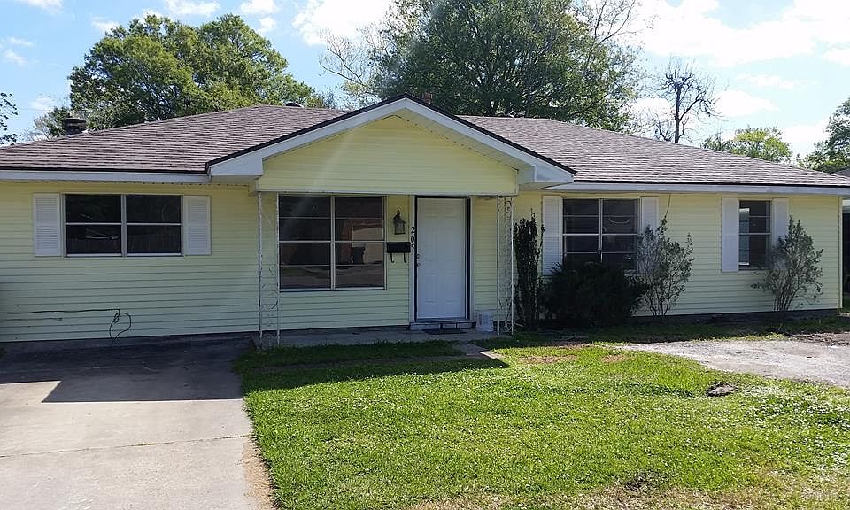 2nd image of 205 Clemmons St