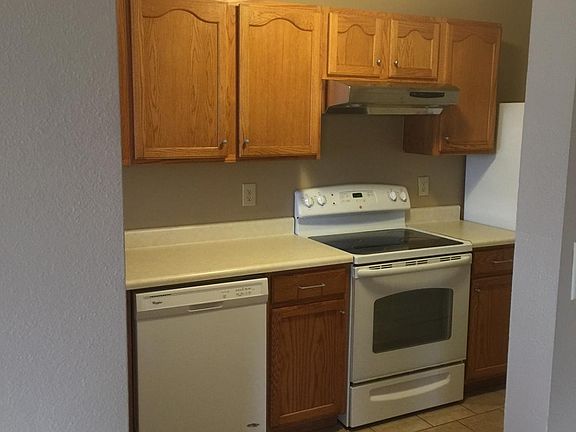 2nd image of 1144 Crescent Dr