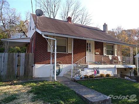 Great Updates throughout! HD Projector included along with All Kitchen Appliances including a Trash Compactor! Washer & Dryer included as well! Less than a Year old HVAC, Newer back portion of the roof, Updates throughout, including a soon to be updated Bathroom!