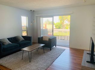 32 Fallbrook St, Irvine, CA 92604