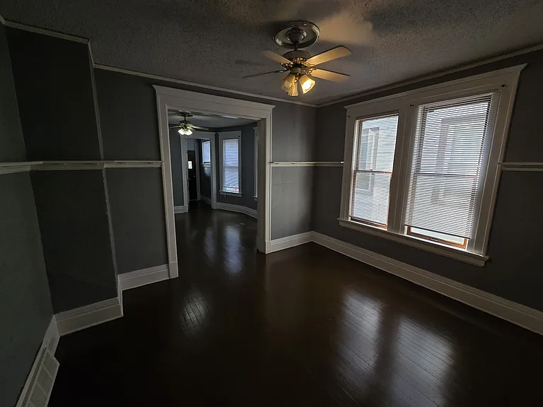 1427 S 10th St — Photo 2