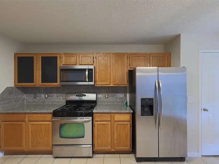 10015 Red Wolf Ln — Photo 6