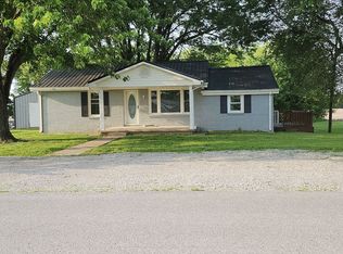 2620 Stokes Chapel Rd, Elkton, KY 42220