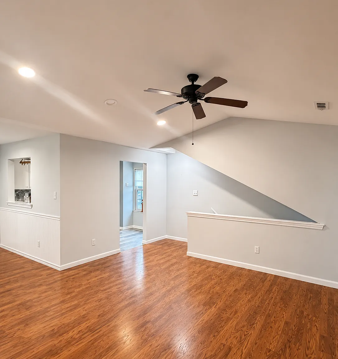2 bed, 1086 sqft, $2,300 — Photo 4