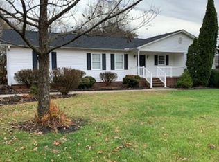 115 McElhaney Rd, Travelers Rest, SC 29690