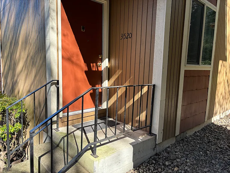3520 SW Beaverton Hillsdale Hwy #3520 — Photo 2