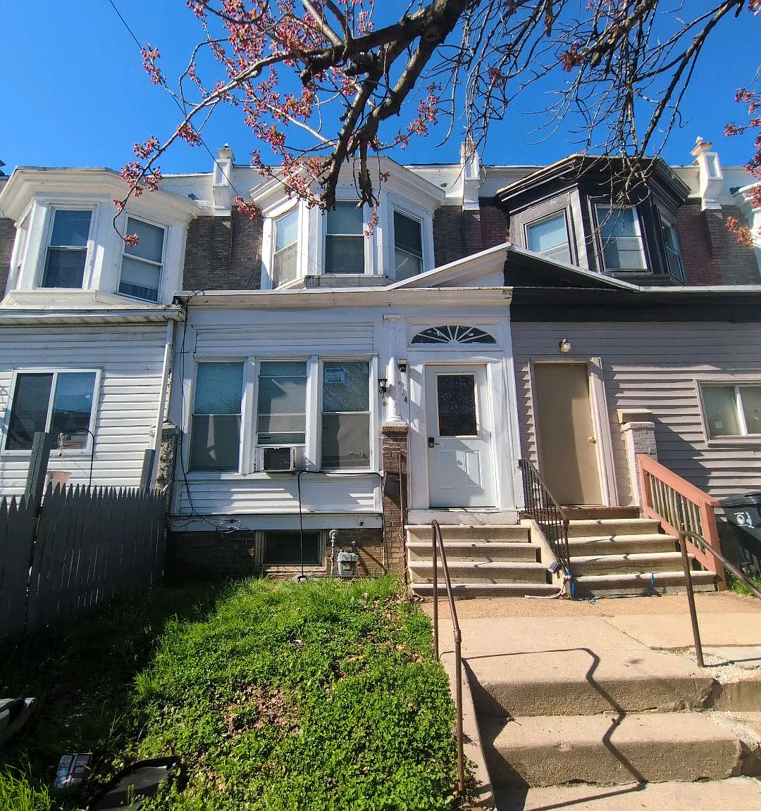 22nd - 714 E - 1 — Photo 1